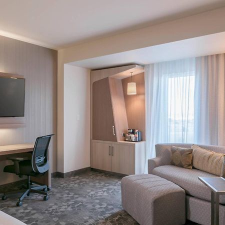 Courtyard By Marriott Ciudad Juarez Hotel Екстериор снимка